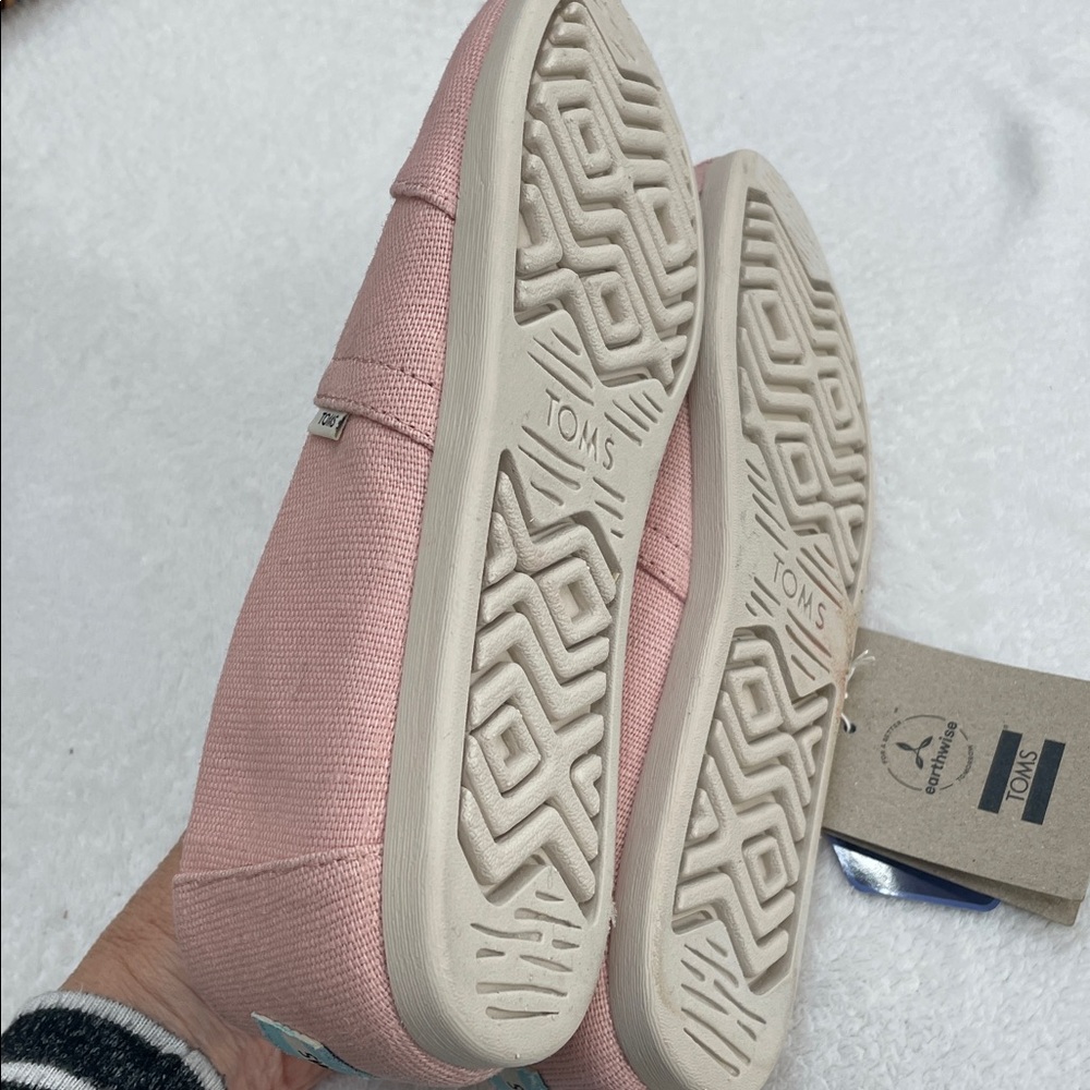 Toms canvas slip ons - Picture 6 of 7